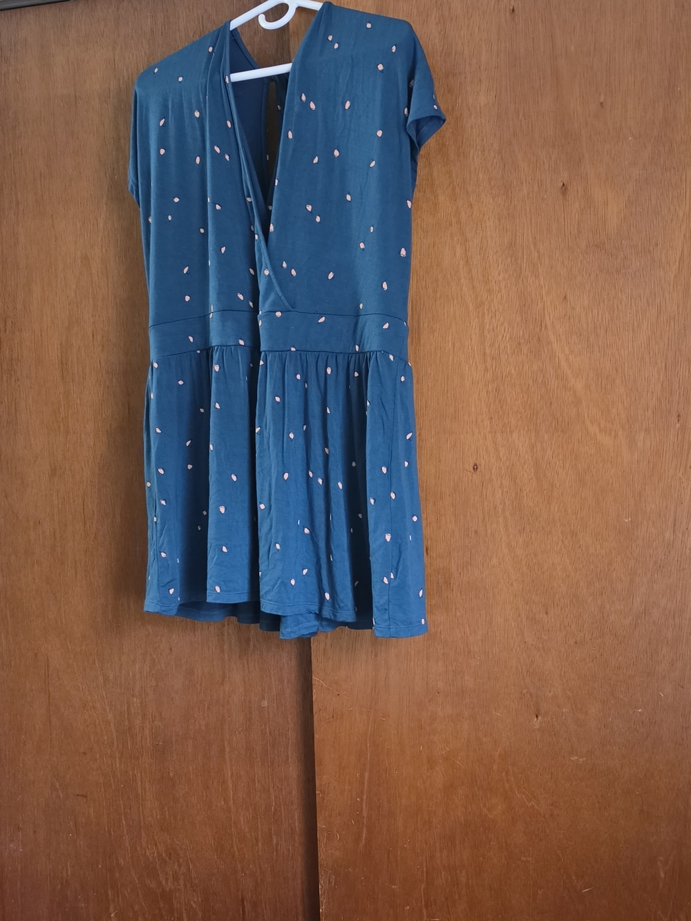 torrid Teal V-Neck Short Sleeve Blouse with Pink Dot Print